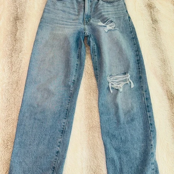 LEVI’S Distressed Blue Women's Jeans - Picture 4 of 7